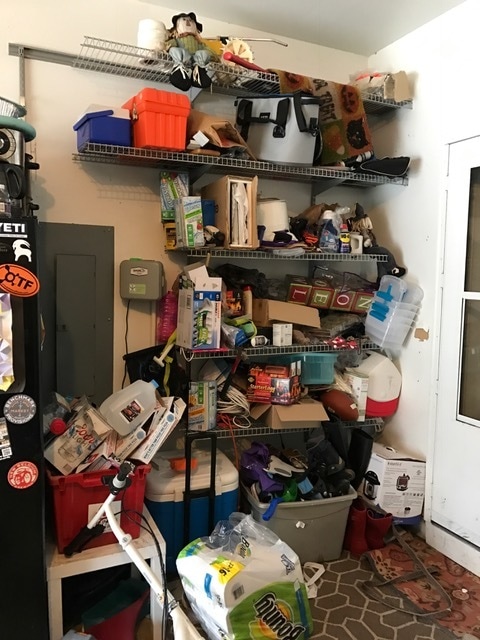 https://www.sageorganizingco.com/uploads/7/3/4/4/73445555/cluttered-garage-shelves_1_orig.jpg